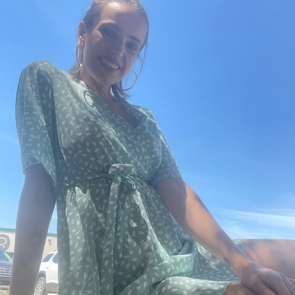 Mint green belted dress - Picture 4 of 5